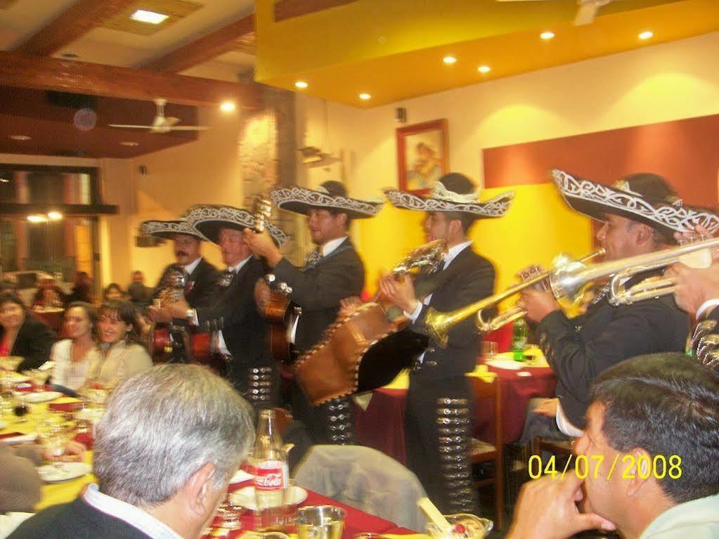 Hotel Iconico Jujuy Centro Desayuno Incluido Сан-Сальвадор-де-Жужуй Екстер'єр фото
